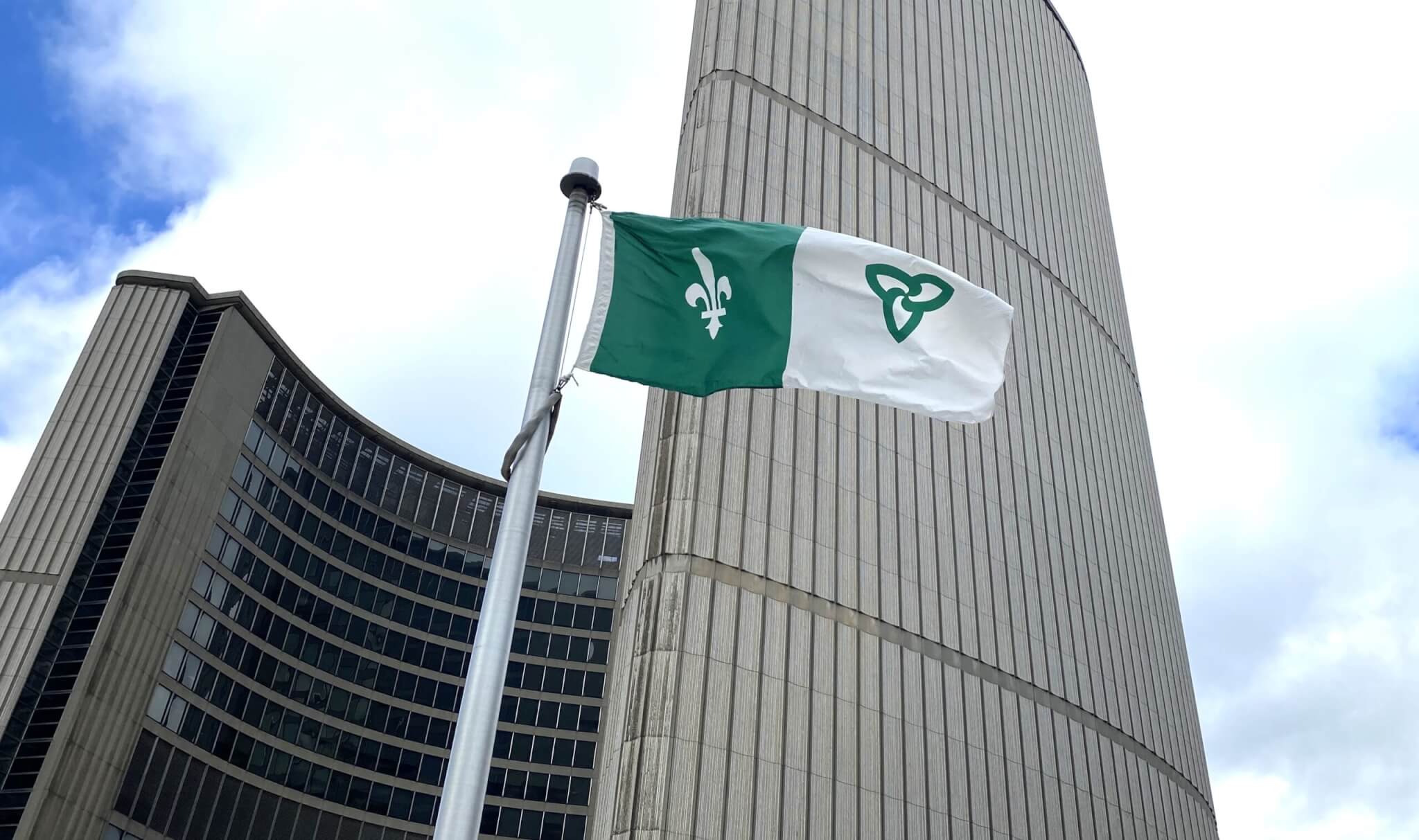 50 ans du drapeau franco-ontarien : plusieurs générations, une même fierté