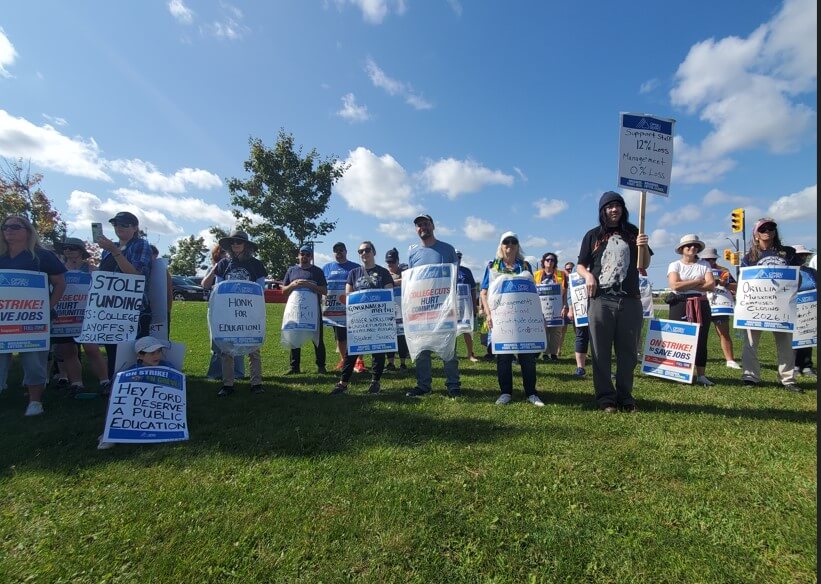 La grève du personnel de soutien se prolonge dans les collèges de l’Ontario