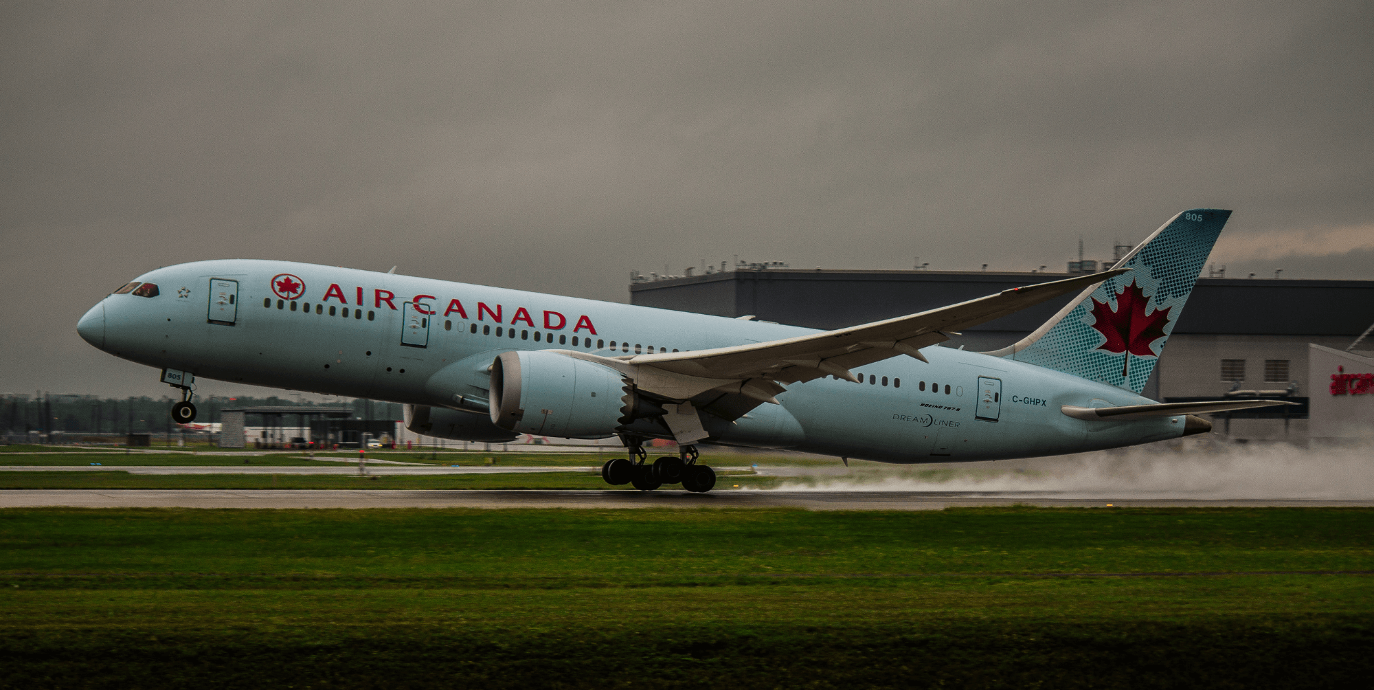 Air Canada s’attire la colère des Acadiens
