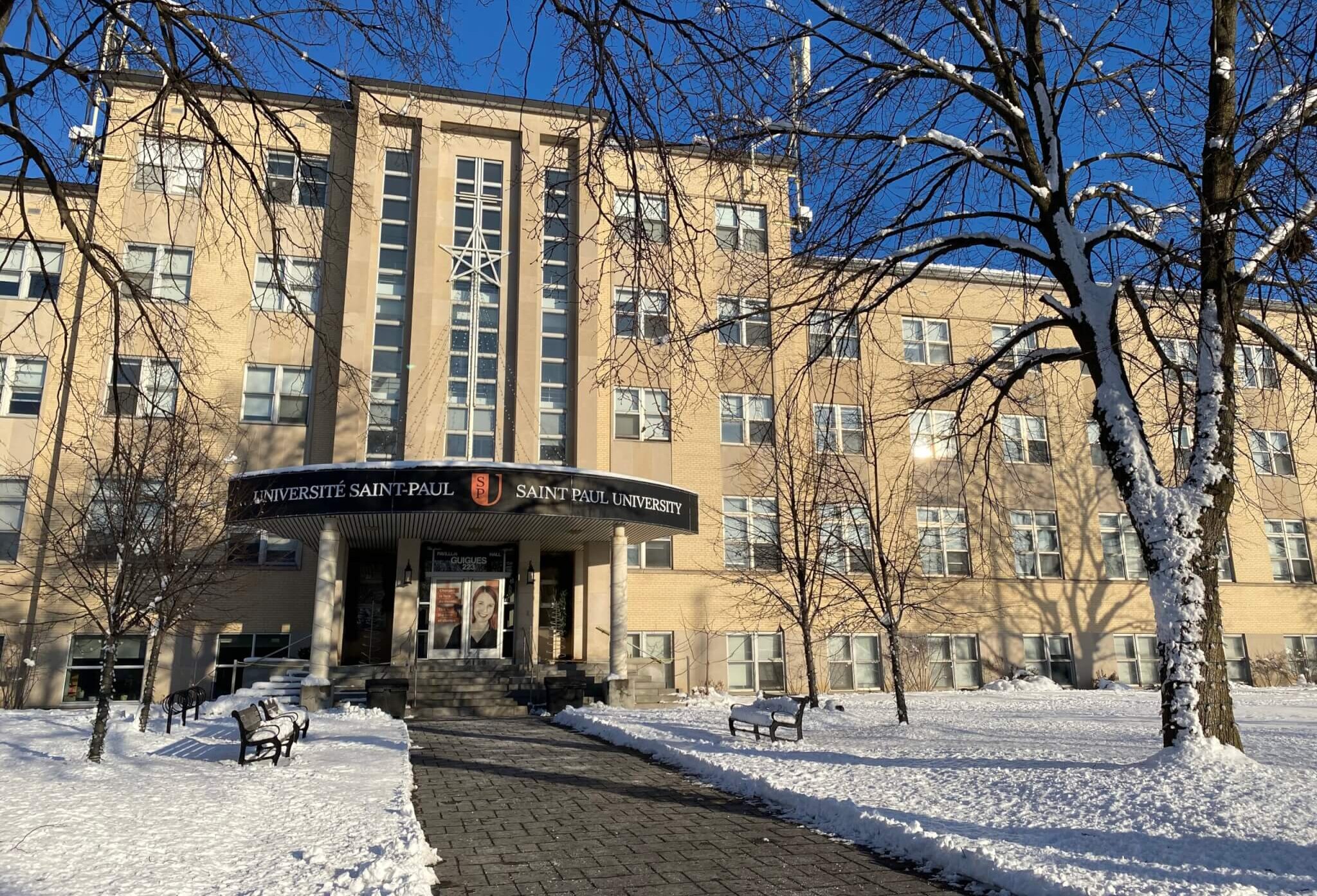 Une forêt symbolique pour la francophonie à l’Université Saint‑Paul