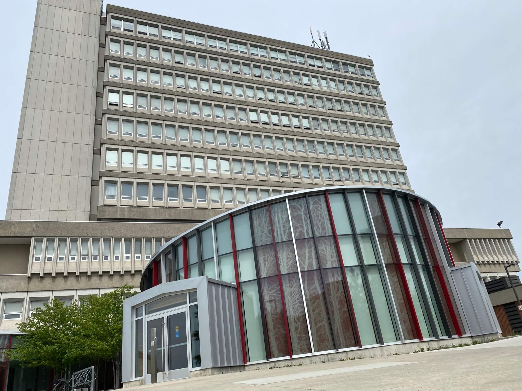 Université Laurentienne&nbsp;: professeurs en grève et cours suspendus