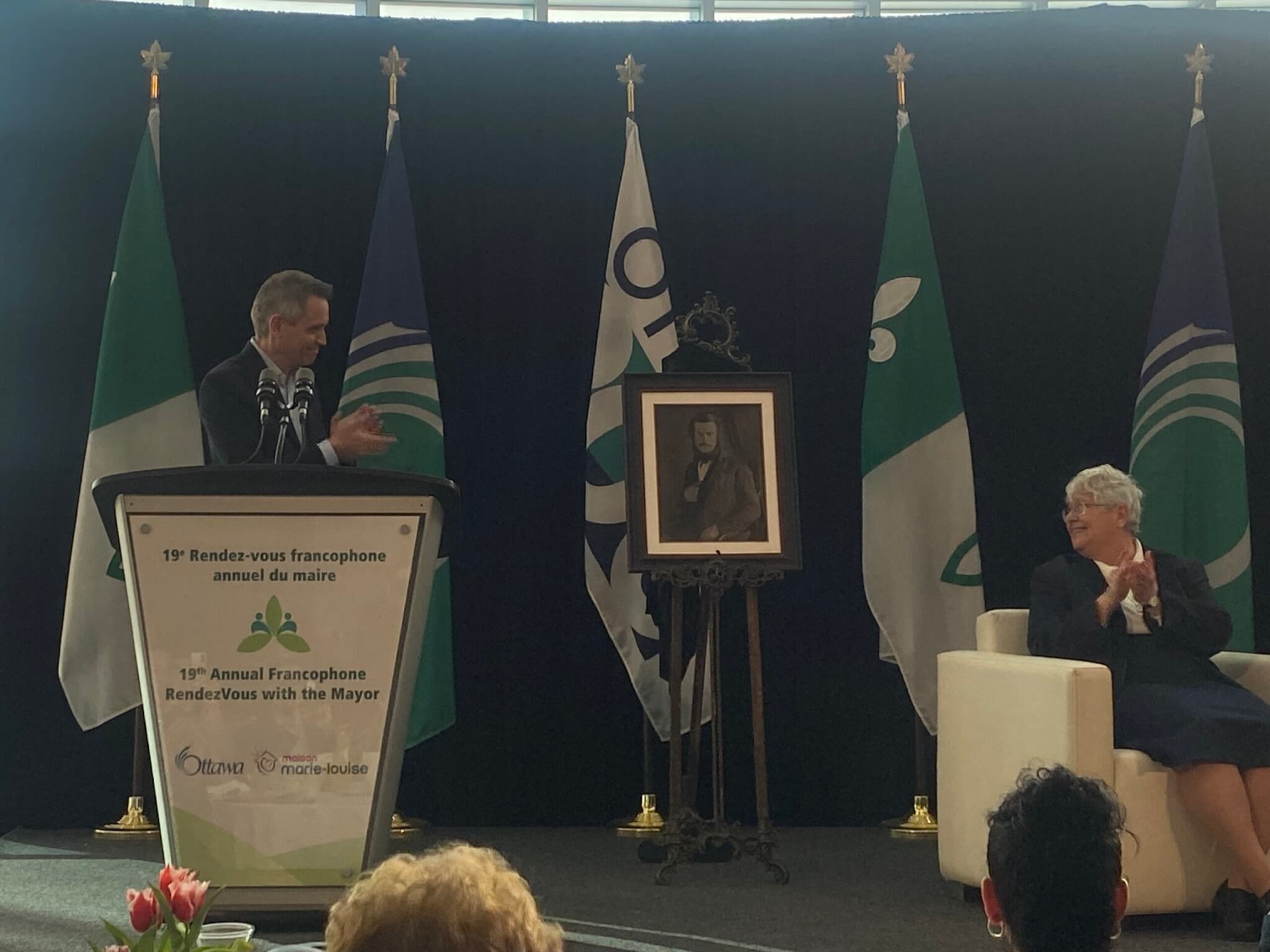 Ottawa réintègrera le portrait de son premier maire francophone