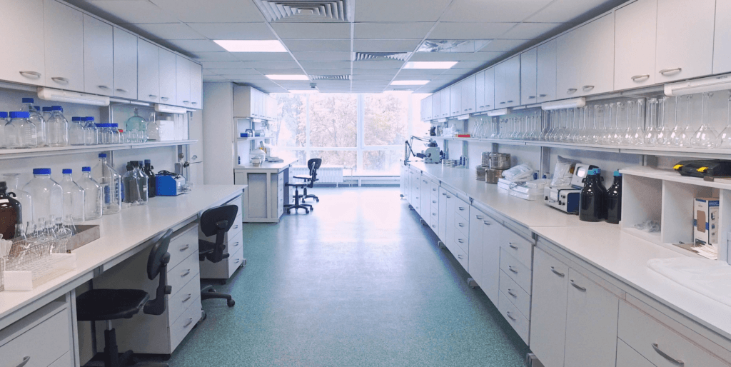 Laboratoire, science, recherche en français