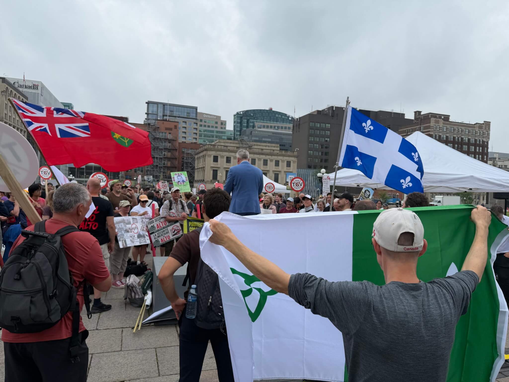 Manifestation contre le projet Alto et réactions politiques
