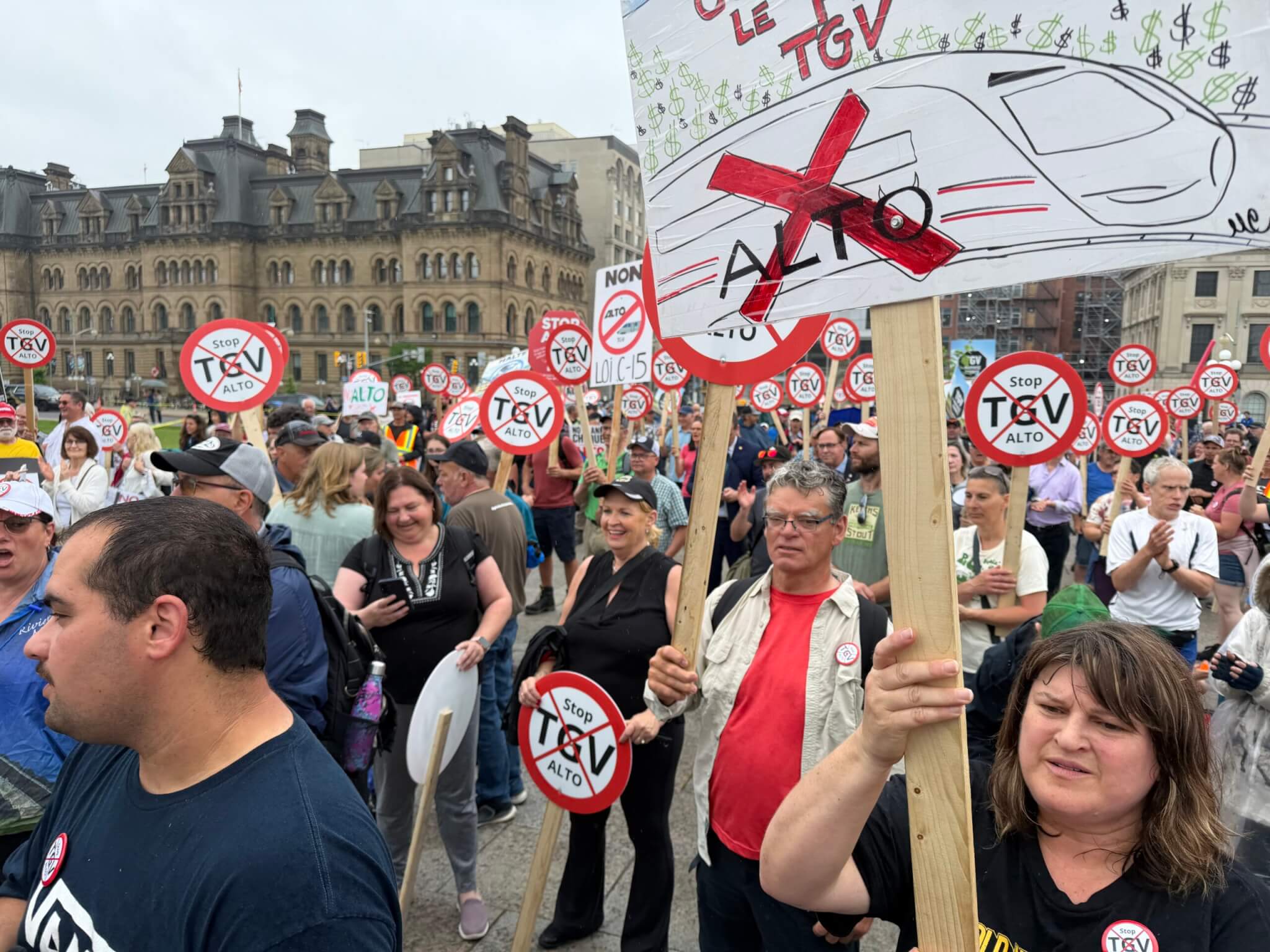 Le FFO refuse de remplacer la commandite d’Alto, déception chez les opposants du TGV
